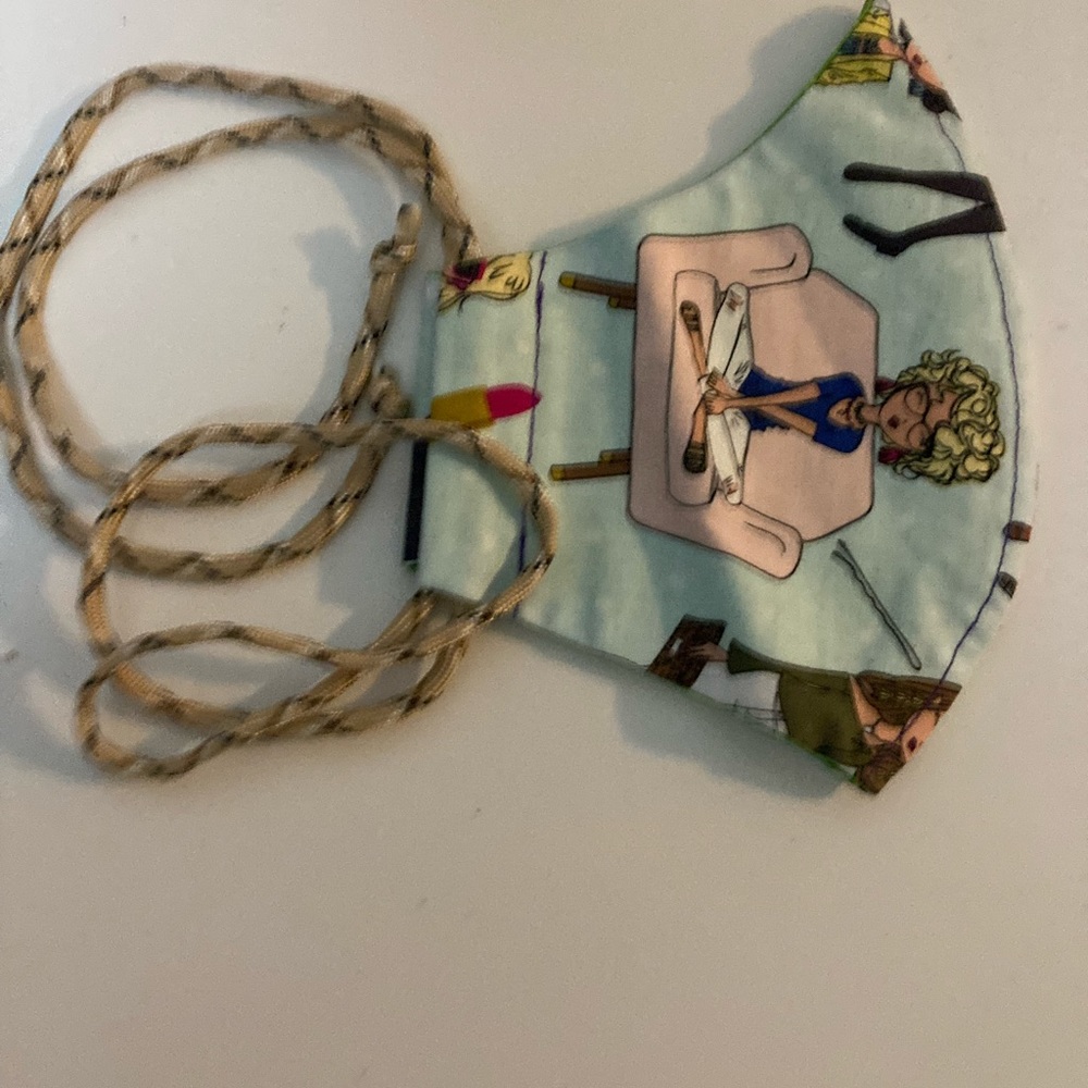 Mask - Picture 3 of 6